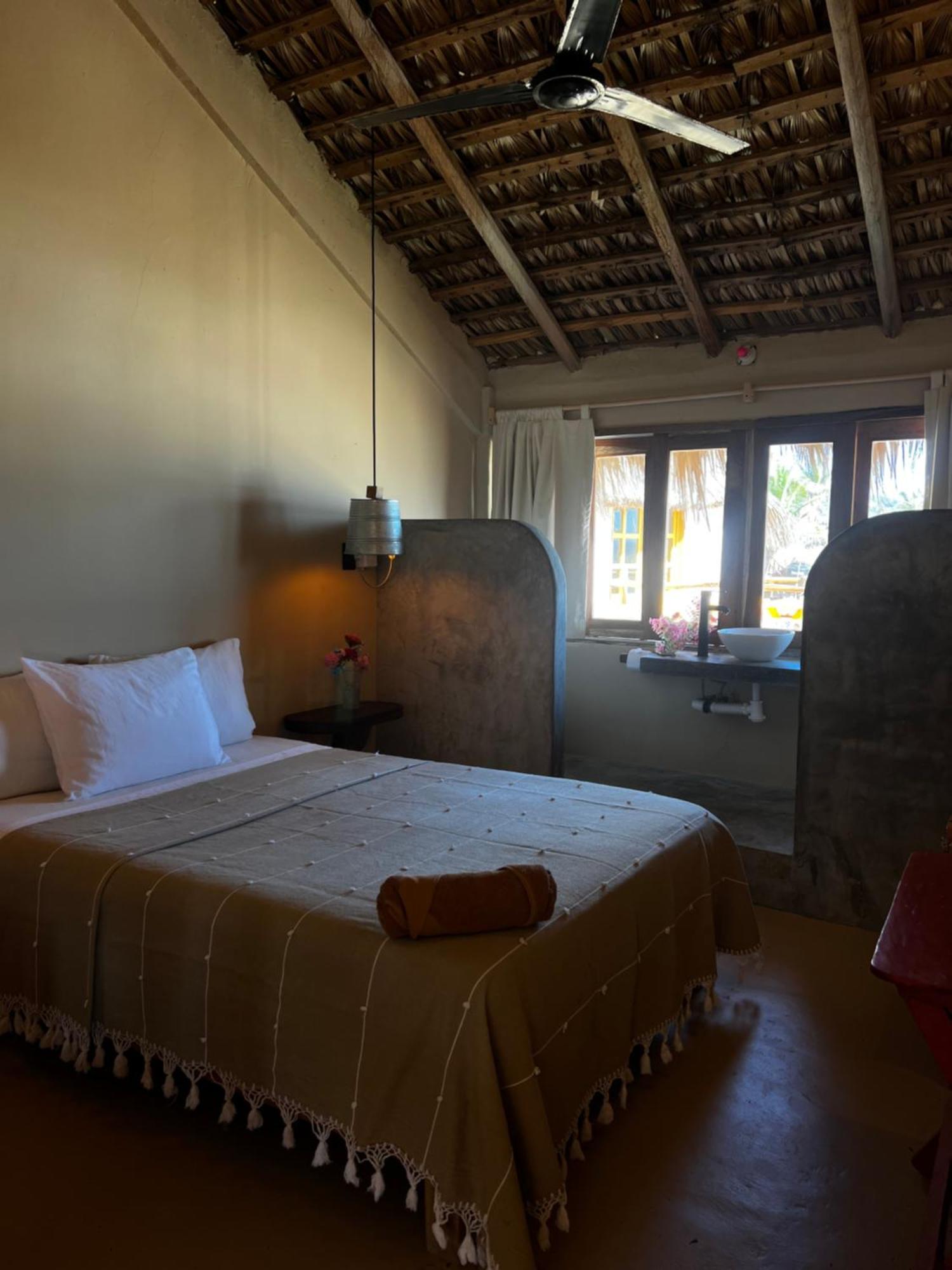 Sebastian De Los Milagros Zipolite Rom bilde